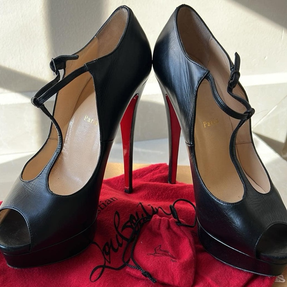 Authentic Christian Louboutin Altapoppins 150 calf size 40